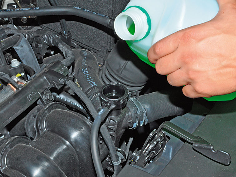 Xe hao xăng bất thường và những nguyên nhân