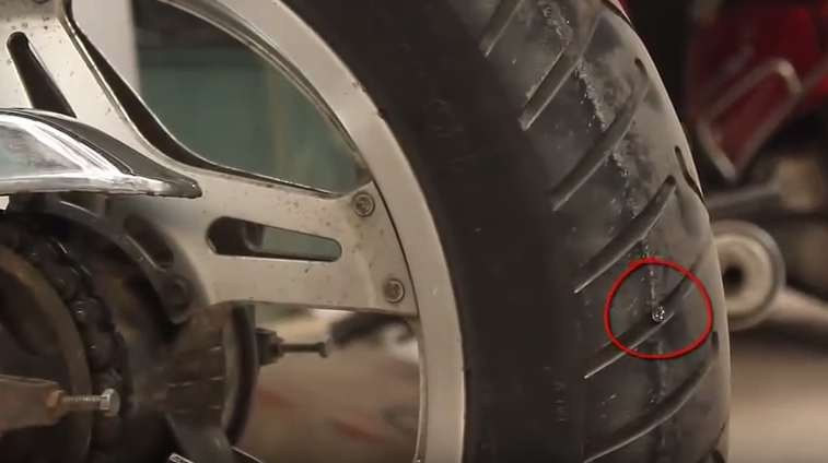 Kinh nghiệm vàng khi sử dụng lốp xe máy không săm