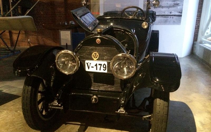 Có bao nhiêu cách khởi động một chiếc xe?