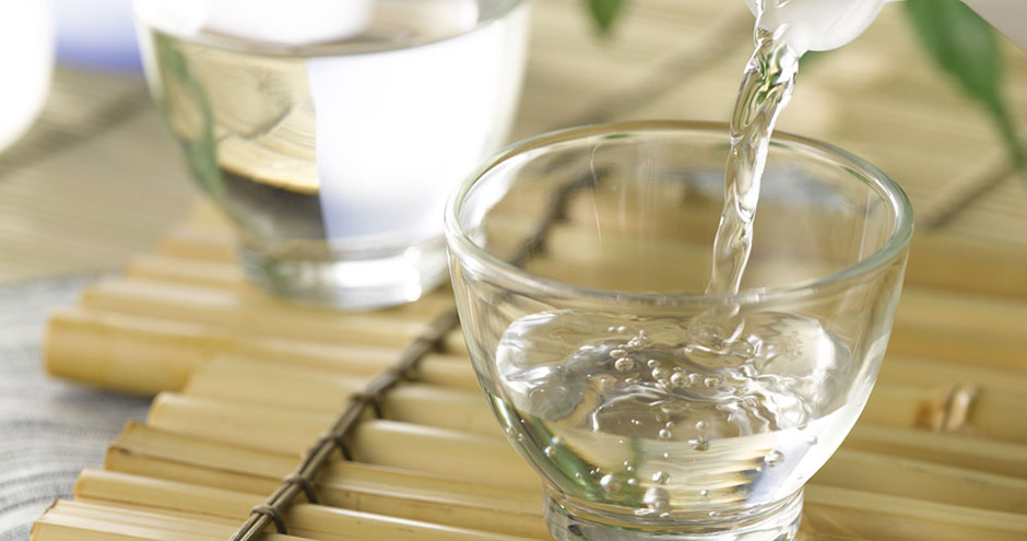 Khử mùi hôi, ẩm mốc nội thất xe ngày mưa bão