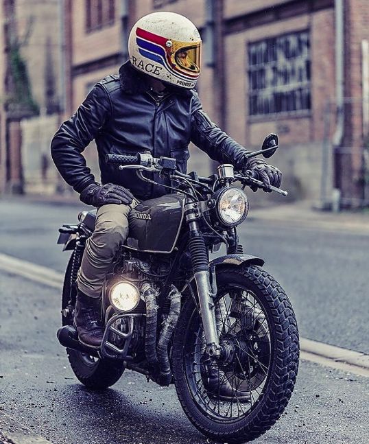 Thói quen “xấu” nhiều người mắc phải khiến mũ bảo hiểm nhanh hư