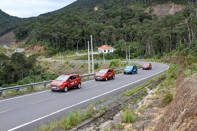 Nắm vững luật lệ giao thông.