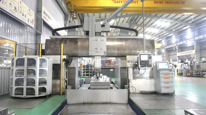 4. Máy phay giường