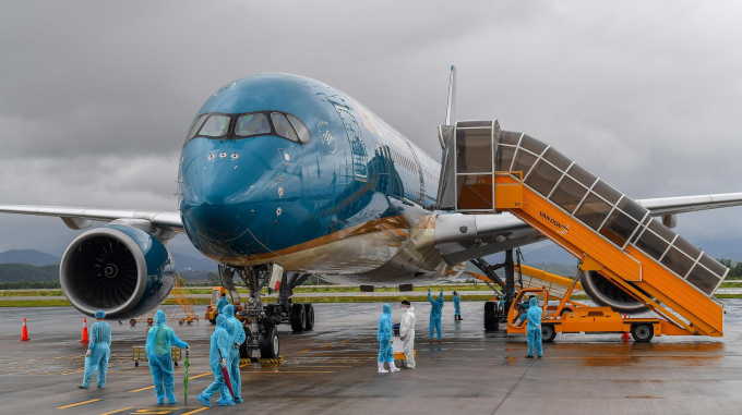 SB Vân Đồn đón khách theo quy trình hàng không đặc