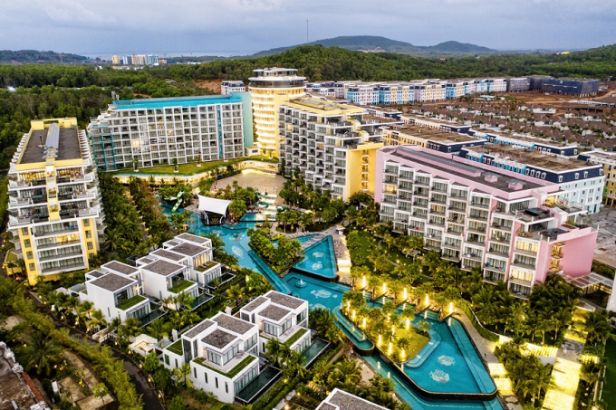Premier Residences Phu Quoc Emerald Bay tọa lạc bê