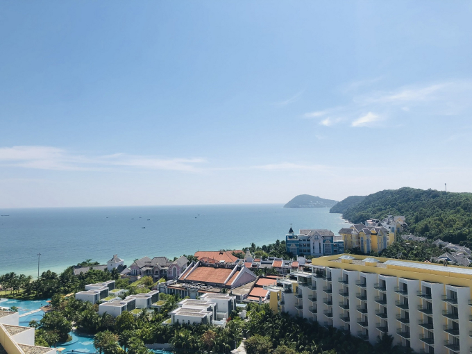 Bãi Kem tại Nam đảo sở hữu “bộ sưu tập” cơ sở lưu 