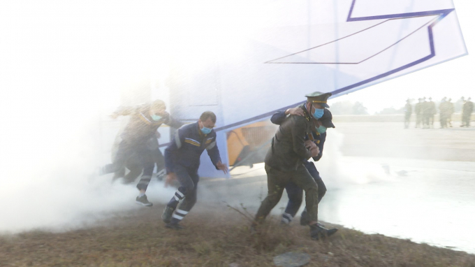 Sân bay Vân Đồn diễn tập tình huống khẩn nguy nghi