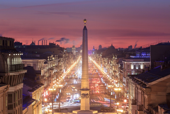 Đại lộ Nevsky Prospekt là niềm tự hào của người dâ