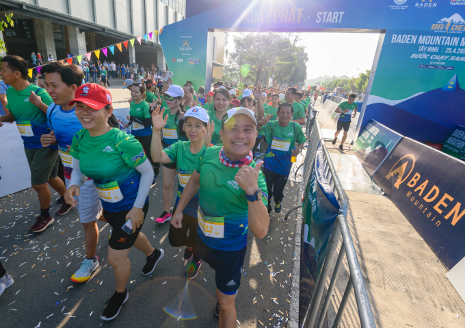 4D08DEC5-DE87-4332-92A4-3C46377F7940.