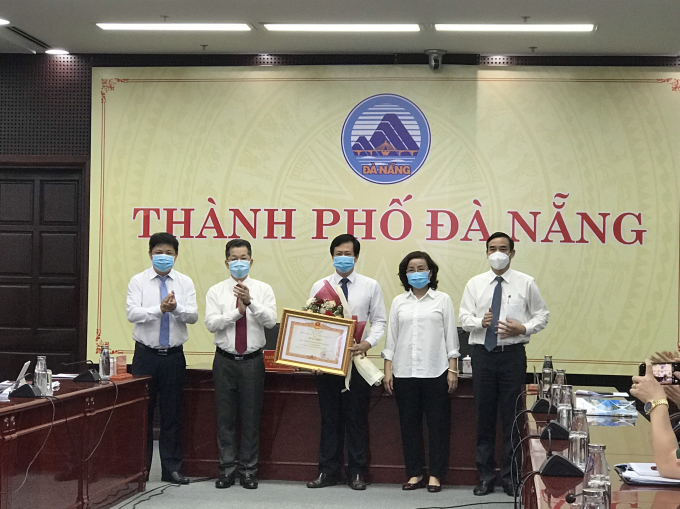 CDC Đà Nẵng nhận bằng khen vì những thành tích xuấ