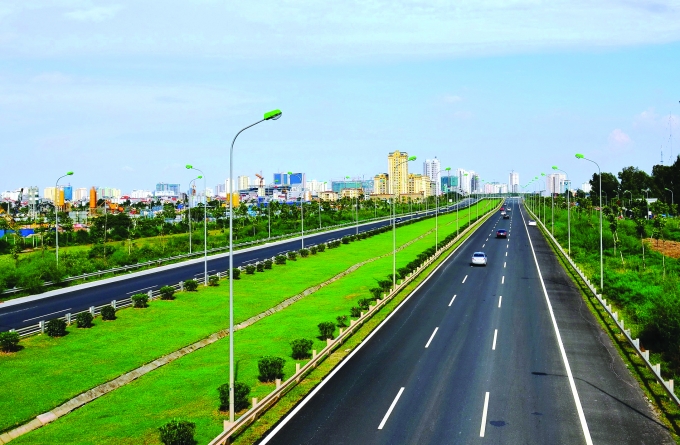 Đại lộ Thăng Long ( Hà Nội )