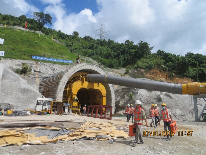 Xử lý chống thấm Hầm Đèo Cả