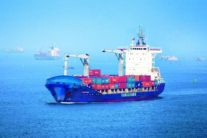 5 tau tu tren cao 2 original-OT 1