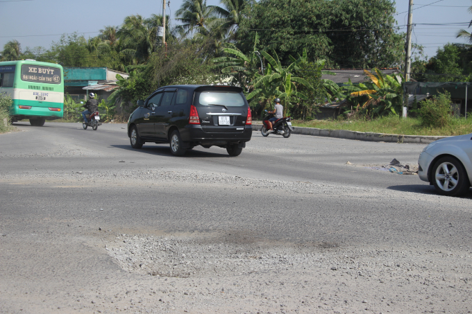 Hinh 2 - Các tuyến Quốc lộ tại khu vực Đb SCL thườ