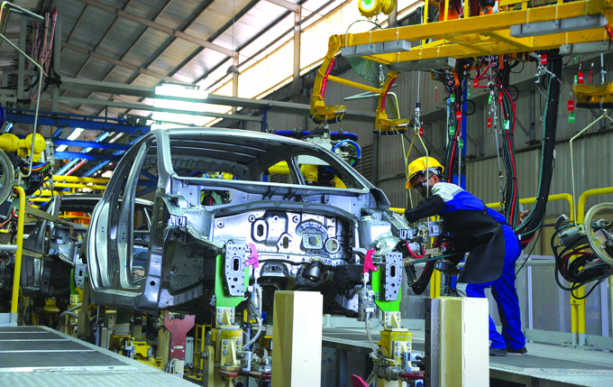 Sản xuất xe trong nước