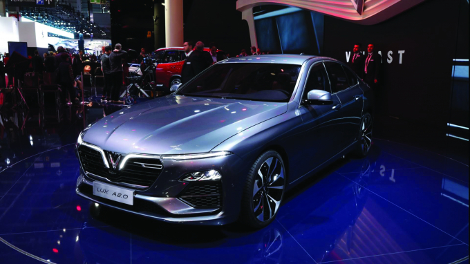 Mẫu xe Vinfast LUX A2.0 tại triển lãm Paris Motor 