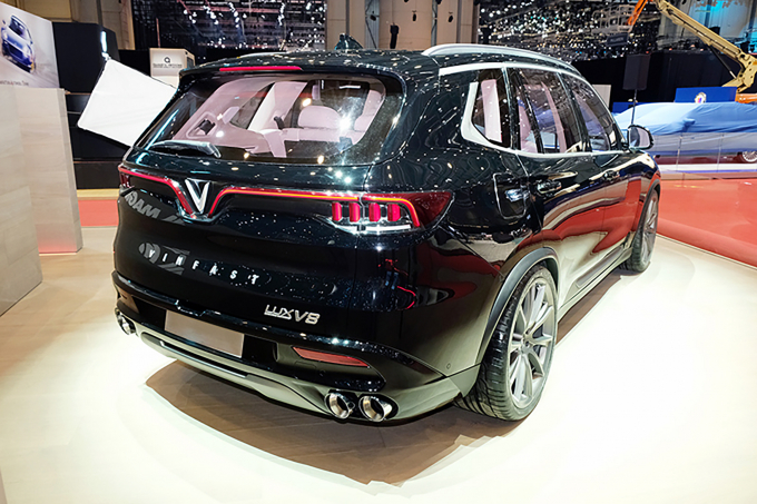 2. SUV Lux V8