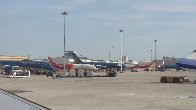 Dù thêm nhiều chỗ đậu, Cảng HKQT Tân Sơn Nhất vẫn 