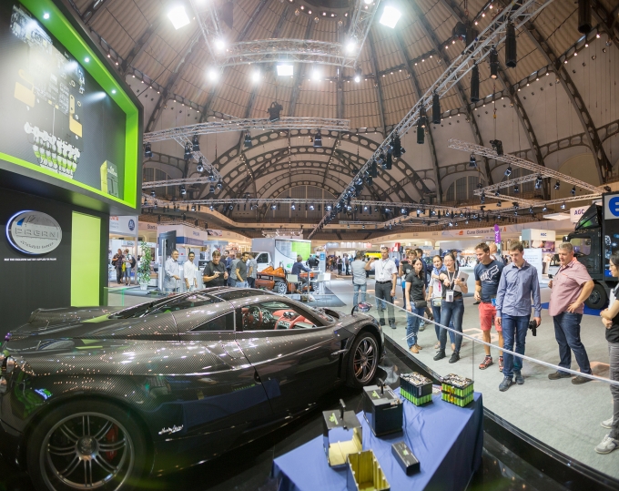 Automechanika trien lam o Duc 1