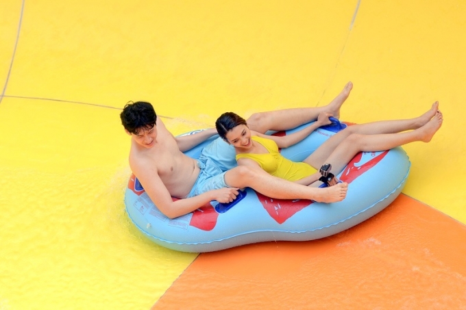 Typhoon Water Park _Sun World Halong Complex (43)