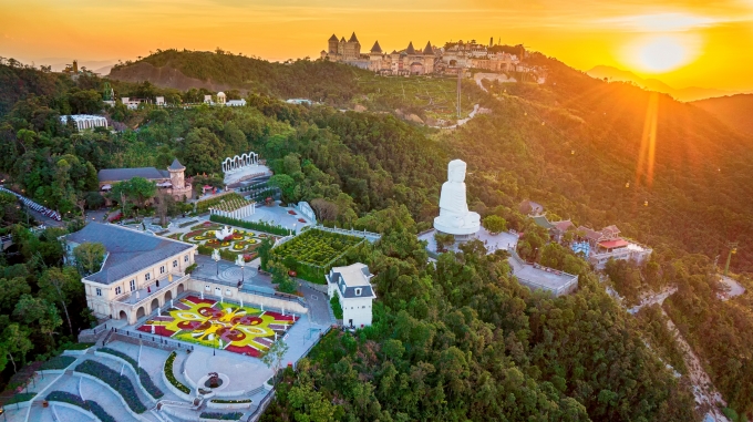 1 Toan canh - Vuon hoa Sun World Ba Na Hills
