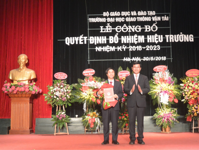 028722A7-7AD4-4F3A-A794-ACB431F5B12B.