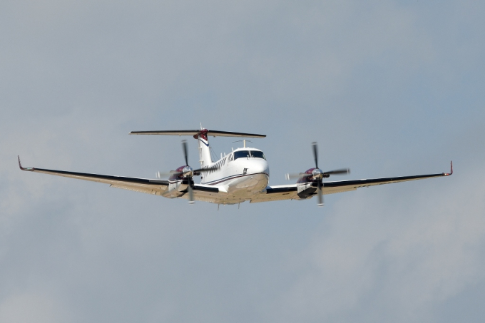 Chuyến bay đầu tiên hạ cánh xuống Cảng hàng không 