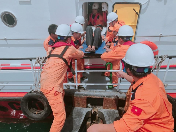 D33DCA09-D756-4FEF-B9E7-ED7B28D3AF4A.