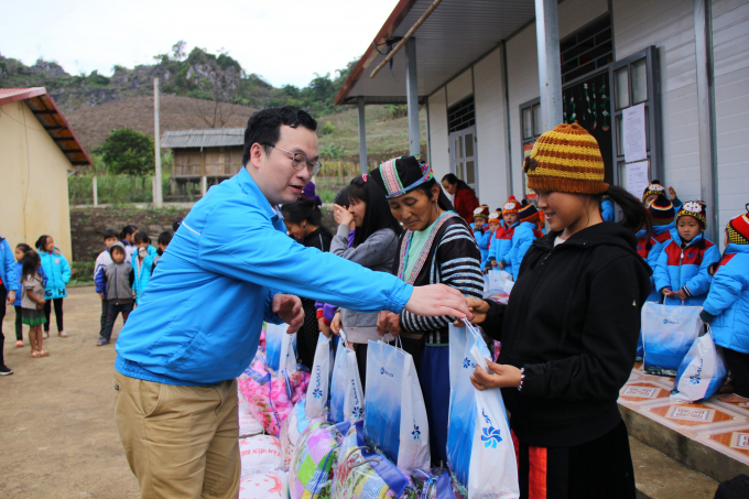 9714c267d5f536ab6fe4