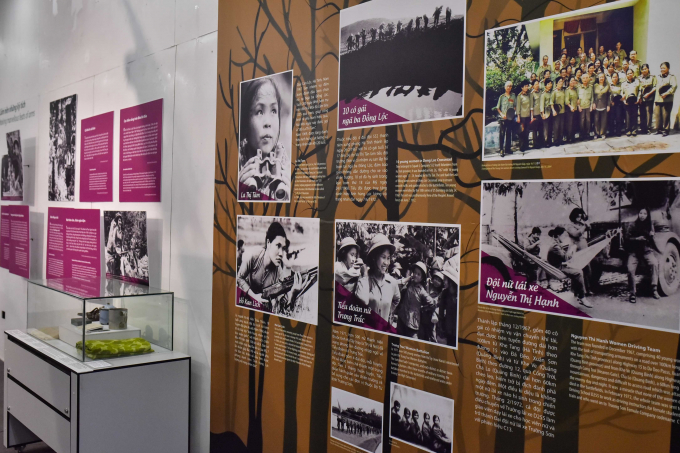 Một số hình ảnh tại buổi khai mạc triển lãm Kiêu h