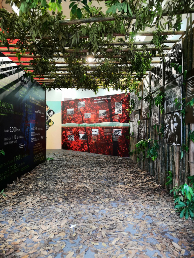 Một số hình ảnh tại buổi khai mạc triển lãm Kiêu h