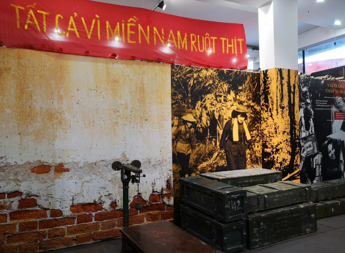 Một số hình ảnh tại buổi khai mạc triển lãm Kiêu h