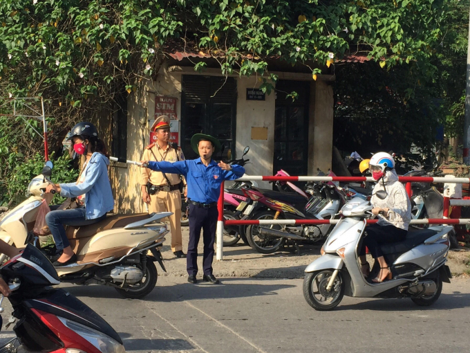 thanh-nien-ha-noi-voi-van-hoa-giao-thong-075528