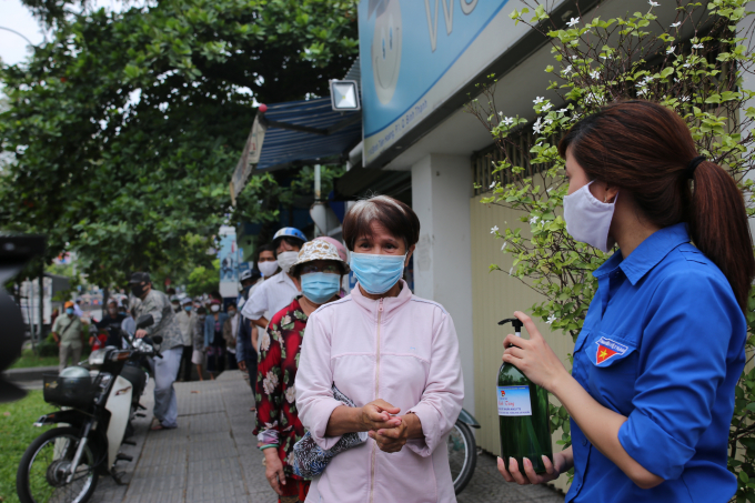 Người dân có hoàn cảnh khó khăn tại khu vực Bình T