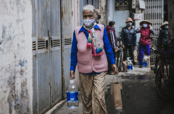 Xóm chạy thận nhiều người sống bằng bán nước, nhặt