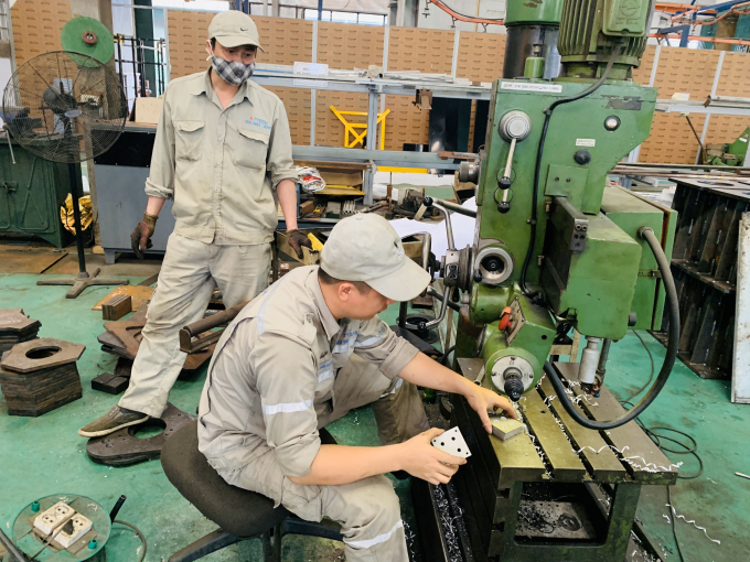 42ECF5B7-BF6D-42DB-A297-12086D6B4C14.