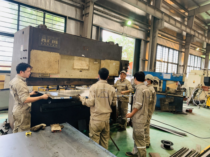 8AC198FB-0C51-4B60-8DAF-CEEA3C7C487A.