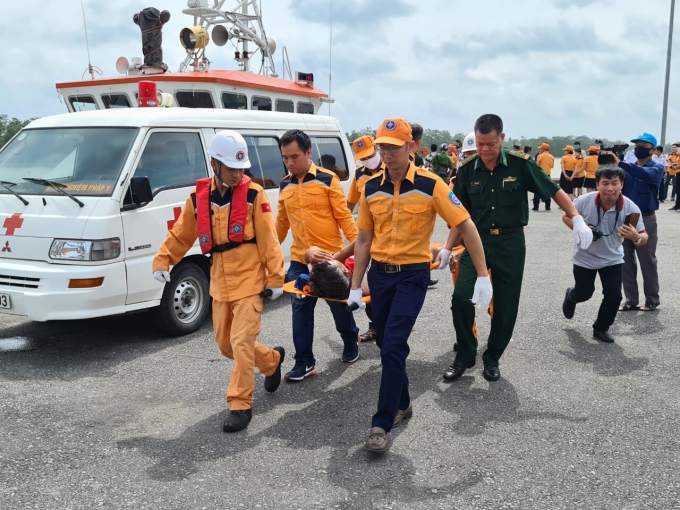 44D67EFA-F8E6-4ADB-A0EE-BF8BBF23A103.