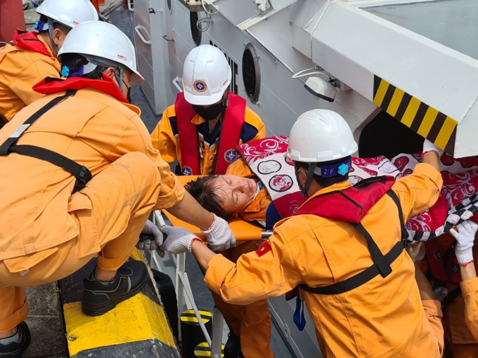 BCF2D4A6-E26E-41F0-8EB1-D58C47357D01.