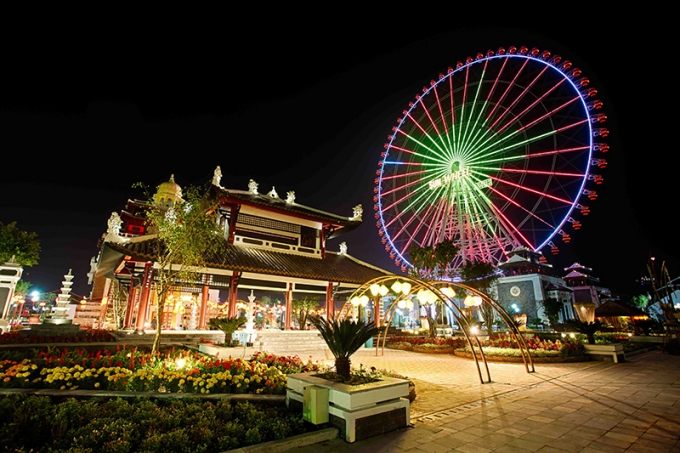 Vong quay SunWheel- Asia Park