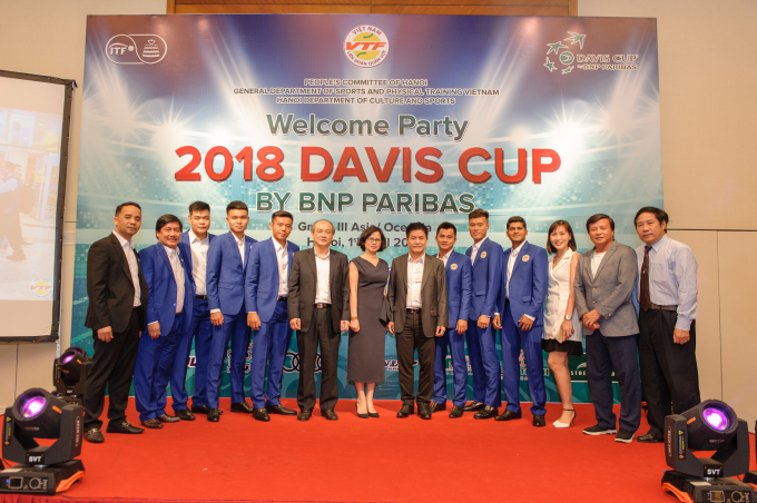 Dai dien Lien doan Quan vot Viet Nam chup cung doi