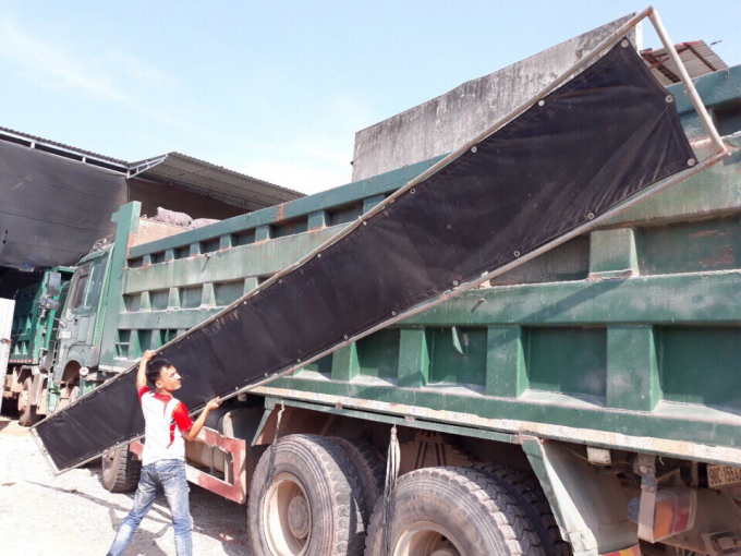 1 trường hợp tự nguyện tháo dỡ thành thùng xe sau 