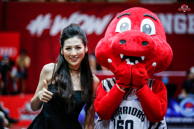 Đại sứ Audi - Á hậu Dương Tú Anh là fan của đội Th