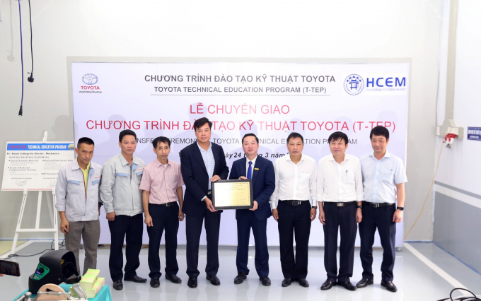 Lễ chuyển giao Chương trình Đào tạo Kĩ thuật Toyot