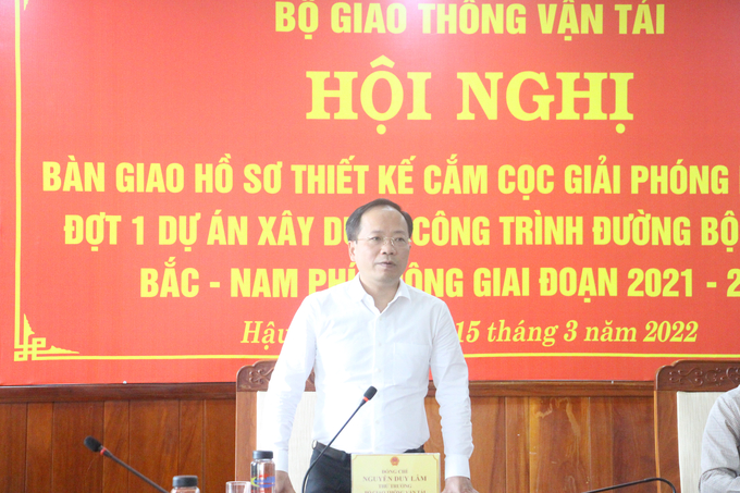 Thứ trưởng Bộ GTVT Nguyễn Duy Lâm phát biểu tại Hội nghị
