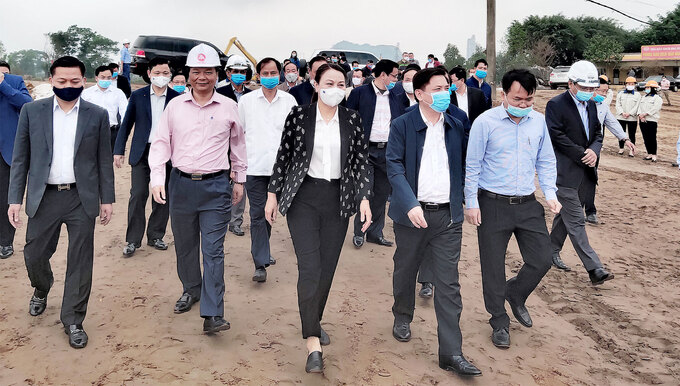 Bộ trưởng Nguyễn Văn Thể kiểm tra công trường cao tốc Bắc - Nam đoạn Mai Sơn - QL45 vào năm ngoái