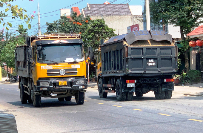 Xe chở cát có dấu hiệu cơi nới thành thùng