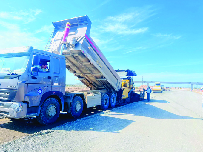 Thi công cao tốc Bắc - Nam đoạn Vĩnh Hảo - Phan Thiết