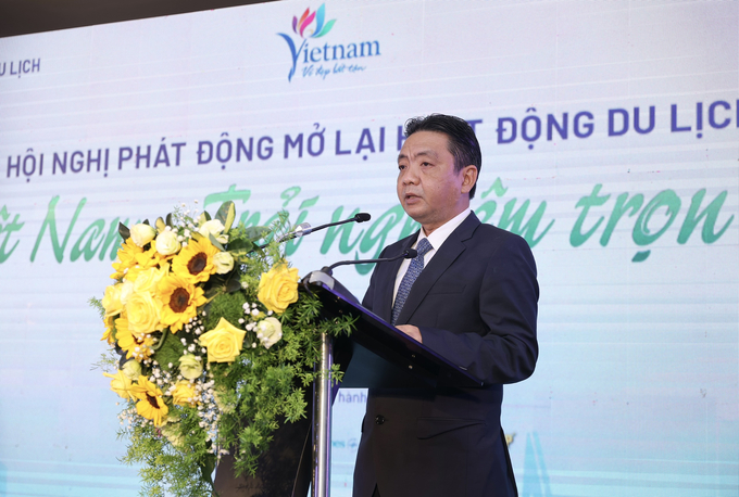 Ông Hoàng Đạo Cương - Thứ trưởng Bộ VHTTDL phát biểu tạ Hội nghị