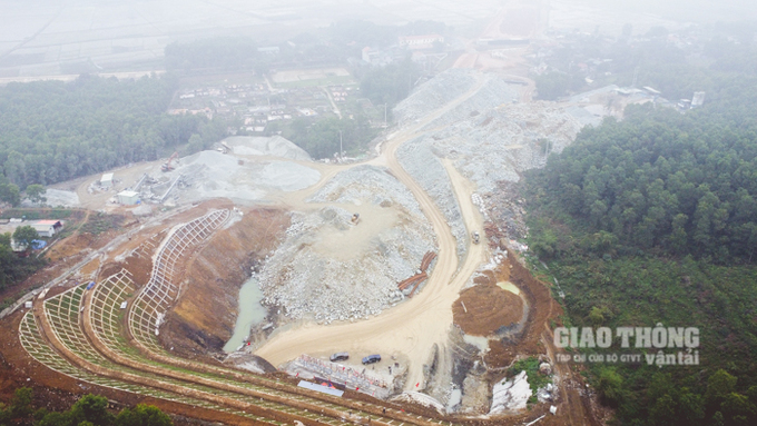 Thi công hầm Thung Thi trên cao tốc Mai Sơn - QL45